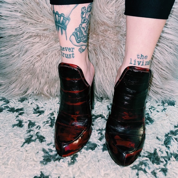 Alexander Wang Leather Printed Mules - Picture 3 of 4